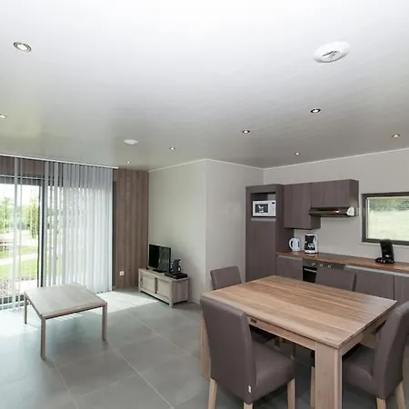 2 Au Bord Du De L'eau D'heure Froid-Chapelle