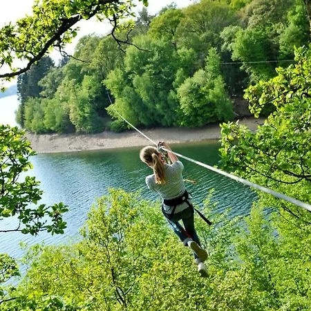 Villa 2 Au Bord Du De L'eau D'heure Froid-Chapelle